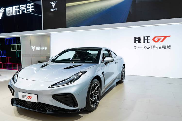 东莞东坑镇跃富贝企业管理咨询哪吒汽车在智能汽车领域的表现，领途汽车在新能源汽车市场中的影响力