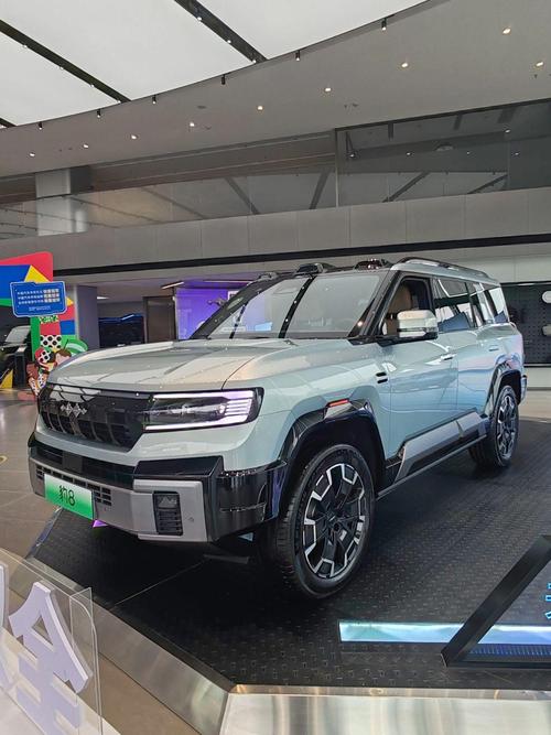 东莞东坑镇跃富贝企业管理咨询比亚迪方程豹硬派越野的爆款，英菲尼迪35周年与你共成长